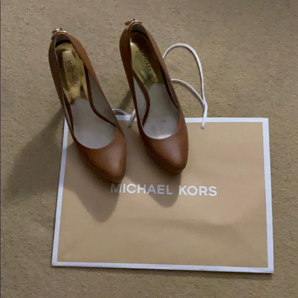 MK heels